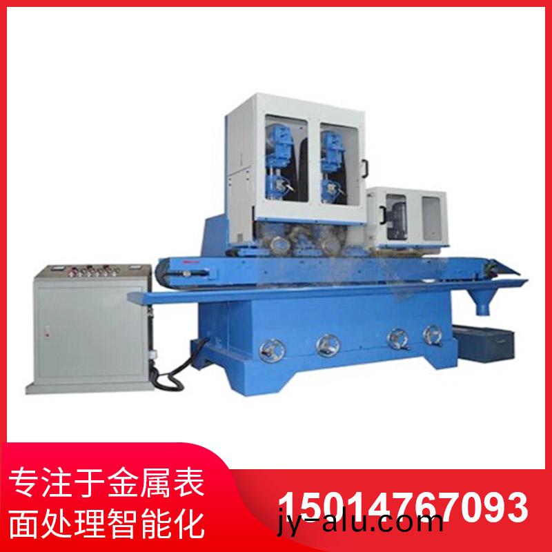 鋼(gang)絲輪自動拉絲機的工作原理